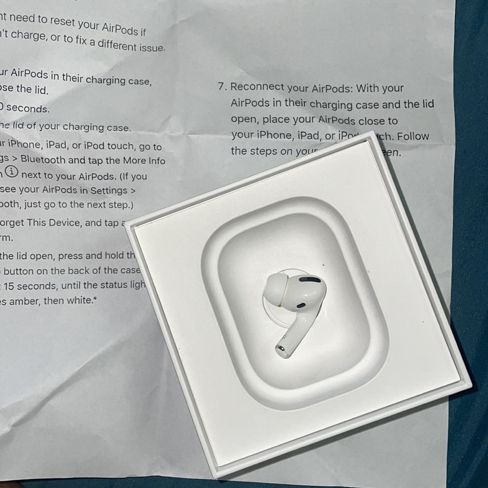 Genuine Right replacement Apple AirPod Pro